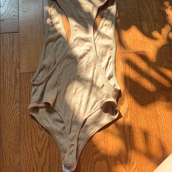 Fashion nova bodysuit - Picture 2 of 3